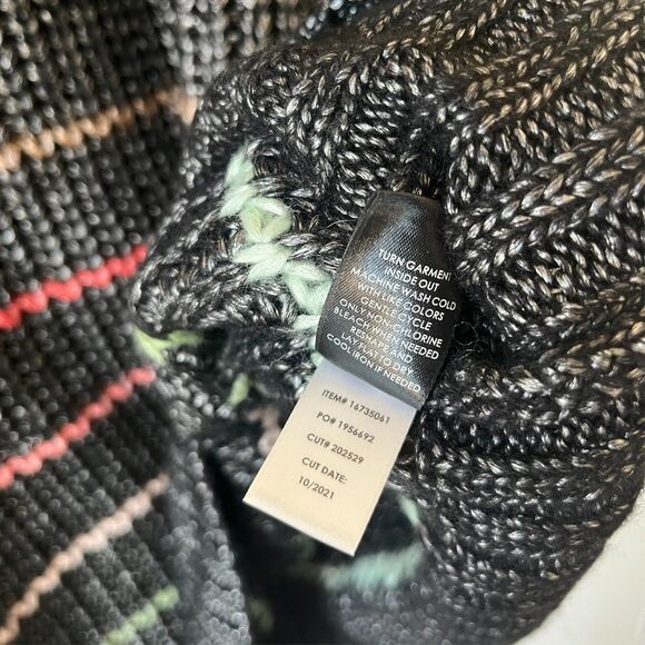 Torrid Sweater Sz 4 Chunky Crochet Raglan Hoodie Black Rainbow Stripe Lace Up - Picture 4 of 7